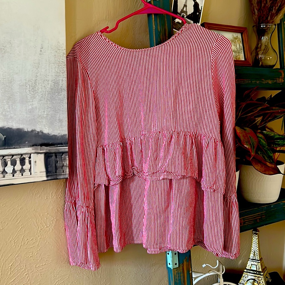 Zara Blouse size L but runs small